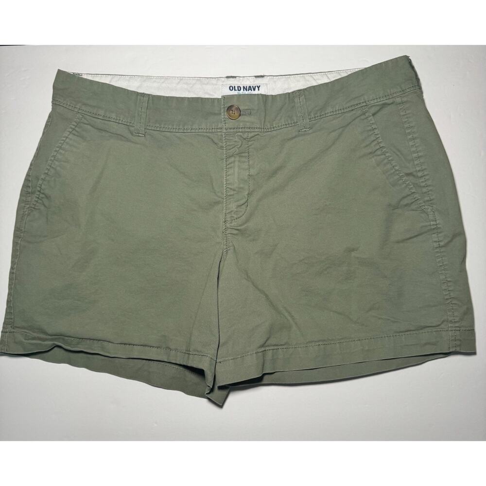 Old Navy Women’s Sage Green Chino Shorts Size 12 Mid Rise Casual Stretch